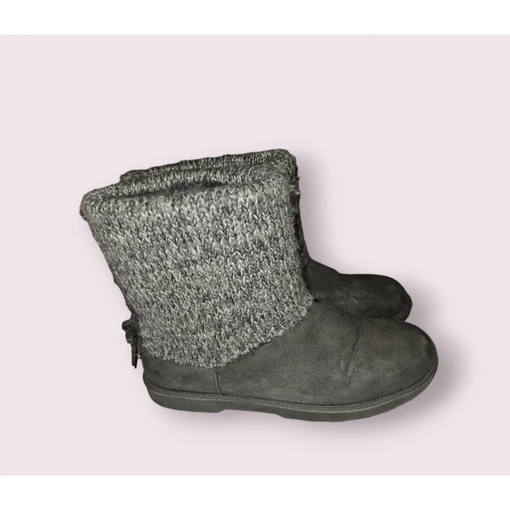 Women's Size 9 Makalu Dolce Sweater Boots Faux Fur Gray Grey